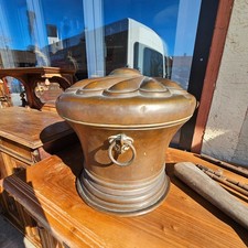 Antiker großer Brotkessel