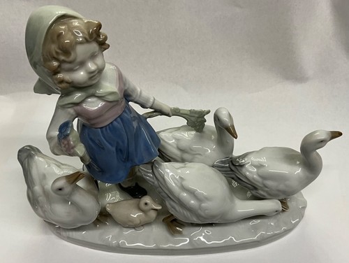 Alte porzellanfigur mädchen - alte,