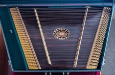 Hackbrett / Zither Im Koffer Voll Bestückt Guter Zustand Musikinstrumente Holz