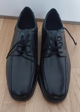 Schuhe von Sioux in der Farbe schwarz. Anzugsschuhe 