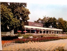 Bad Harzburg. Alte AK farbig. Das Kurhaus, Gebäudeansicht, Park, Bestuhlung Alte