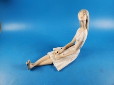 Lladro 4567 Thinking Girl