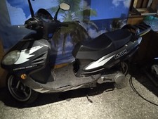 Moped hsun