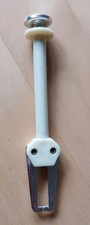 DDR Zuckerzange / Zuckergreifer cremefarben Plastik  Kult