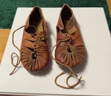 Traditionelle Carbatinae Roman Lederschuhe