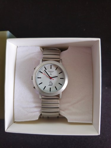 Ett funkuhr damen armbanduhr - ett,