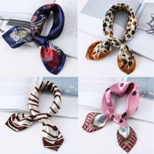 Klein Quadratisch Seidenschal