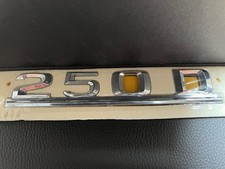 Lettering nameplate "250D"
