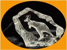 MATS JONASSON Schweden Känguruh Kristall Glas Block Bild Figur signiert TOP