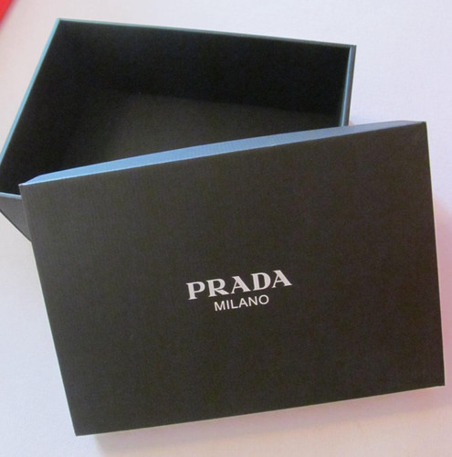 Prada milano schuhkarton - prada,