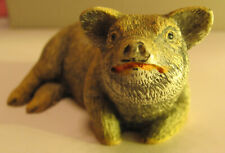 Natürliche Schweinefigur 1 aus Kunststein