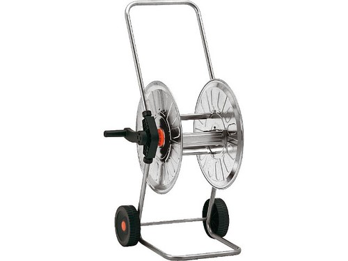 Schlauchwagen aus metall - aus,