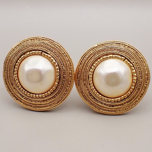Chanel vintage rund clip - chanel,