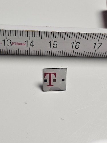 Telekom logo pin - logo,