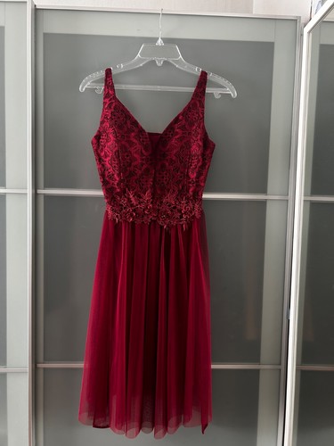 Abschlussballkleid knielang