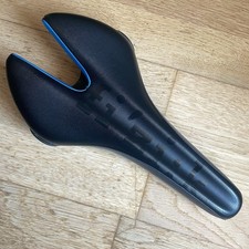 Fizik Sattel 268gr 270mm 140mm