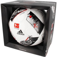 Matchball Adidas Torfabrik