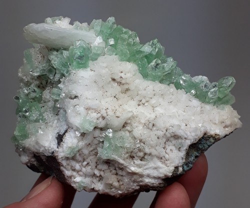 Apophyllit stilbit heulandit - apophyllit,,