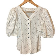 Yorn Boutique White Black