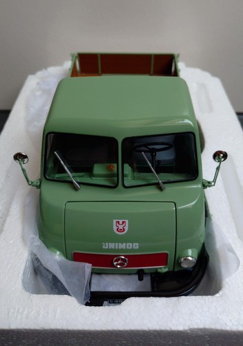 Schuco unimog 401 - 1:18,