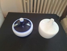 2 Vasen KPM Berlin 1.Wahl Spindel Hubert Griemert 1962 Weiß und Blau- Weiß 