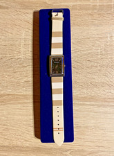 Burberry Armbanduhr silberfarbend-Rechteckig- bitte lesen