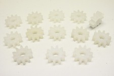 13x  10 Zahn 29mm 30mm Zahnrad Stirnrad plastik Kunstoff 02