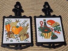 2 Stück Vintage Gusseisen Cathay Keramikfliesen Untersetzer aus den 1970ern