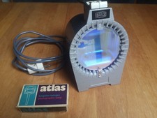 Hedler 2000 W Halogenlampe mit 2x defekten U Lampe.