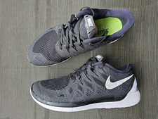 NIKE Free 5.0, Gr. 44, UK9, US10, schwarz/weiss, im NEUWERTIGEN ZUSTAND, Look!!!