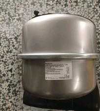 Buderus Logafix Solar Membran-Ausdehungsgefäß BU-S 18-35 Liter für Solaranlagen