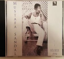 Mustafa Sandal Gölgede