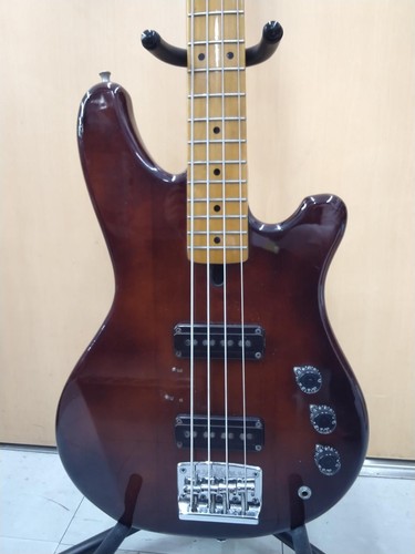 Yamaha super bass - 800s, 1980