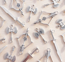 6 x Mittelalter Waffen Gothic