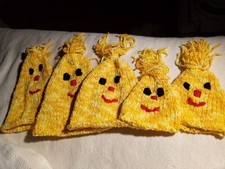 5x Strick Gesichter Lustig gelb Mützen Kinder Rollenspiel Dekoration 