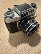 Spiegelreflexkamera Exa 1a mit