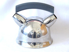 Alessi Wasserkessel, Mama