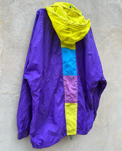 Chaqueta rompevientos
