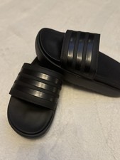 Original Adidas Adilette Classic Schwarz – Herren / Damen Badelatschen Gr. 40