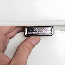 Zippo Feuerzeug USA Original – Gravur Hanfblatt – Chrom – Modell I 21