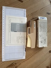 1x Lochkartenzange  und 5x Lochkarten - Brother Toyota Strickmaschinen