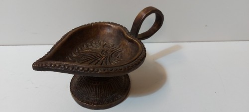 Antike bronze öllampe diya - ,