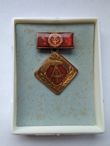 Ddr orden aktivist der - ddr,
