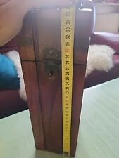 Dekoratives  Holz Flaschen Kiste Mit Metal Schloß  Toll