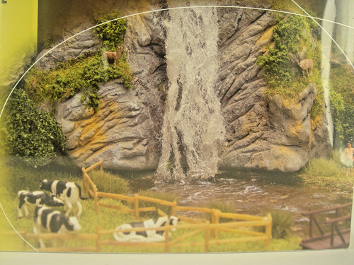 Wasserfall mit felswand - ,