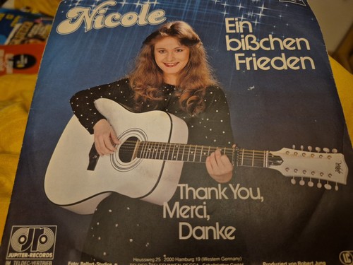 Nicole ein bißchen - ein,