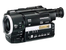 Grundig Hi8 -Hifi-Stereo Camcorder LC 885 HE mit Video8-Funktion vom Fachhändler