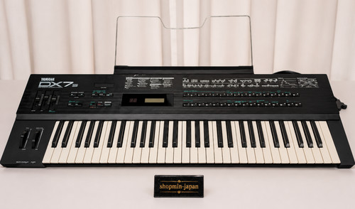 Yamaha dx7s synthesizer 61 - yamaha, fm