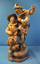 Große Holzfigur, geschnitzt