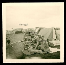 Family camping-VW Beetle + VW